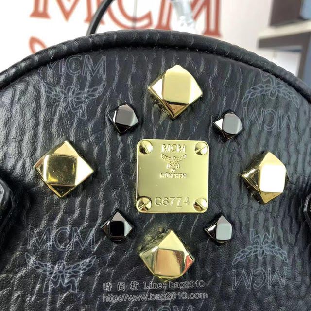 MCM雙肩包 原單 5722 新版子母包 前面袋子可拆卸 搭配長肩帶 兩用款 菱形釘 MCM女背包  mdmc1320